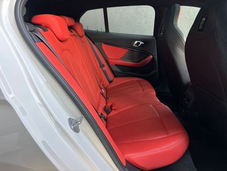 2021-BMW-1-Series-M135i-xDrive_10