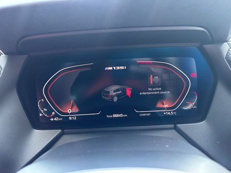 2021-BMW-1-Series-M135i-xDrive_11