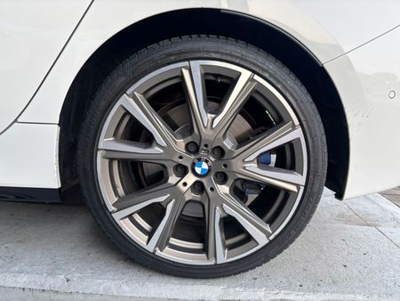 2021-BMW-1-Series-M135i-xDrive_13