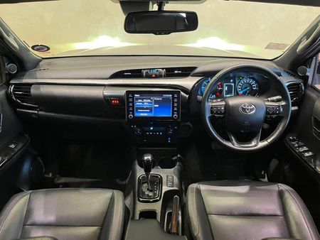 2021-Toyota-Hilux-28-GD-6-Raised-Body-Legend-Auto-Double-Cab_5