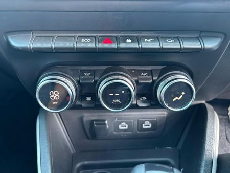 2023-Renault-Duster-15-dCi-Intens-EDC_18