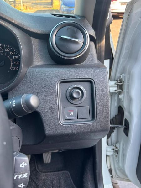 2023-Renault-Duster-15-dCi-Intens-EDC_25