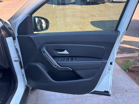 2023-Renault-Duster-15-dCi-Intens-EDC_6