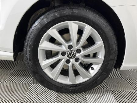 2025-Volkswagen-Polo-Vivo-14-Life_5