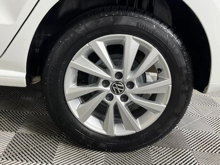 2025-Volkswagen-Polo-Vivo-14-Life_6