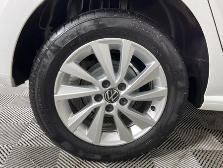 2025-Volkswagen-Polo-Vivo-14-Life_7