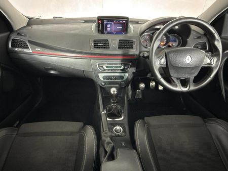 2015-Renault-Megane-III-12T-GT-Line-Coupe-3-dr_1