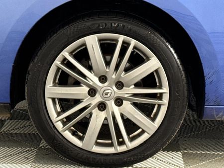 2015-Renault-Megane-III-12T-GT-Line-Coupe-3-dr_3