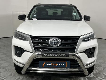 2023-Toyota-Fortuner-24-GD-6-RB-Auto_12