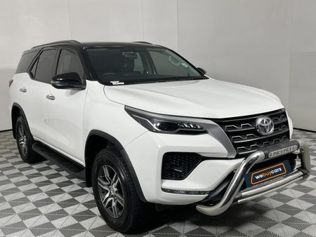 2023-Toyota-Fortuner-24-GD-6-RB-Auto_13