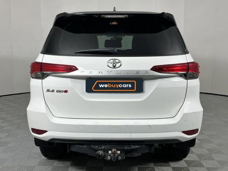 2023-Toyota-Fortuner-24-GD-6-RB-Auto_15