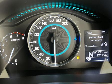 2023-Suzuki-Ignis-12-GLX-Auto_2
