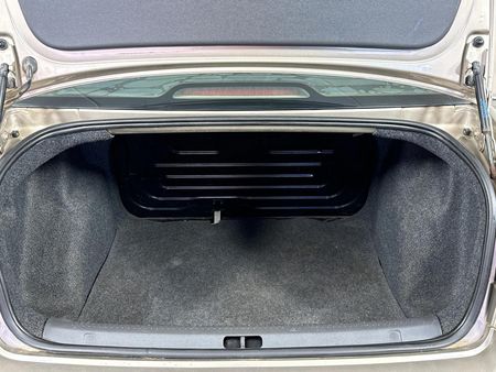 2016-Volkswagen-Polo-Vivo-GP-16-Comfortline_12