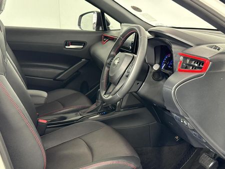 2023-Toyota-Corolla-Cross-18-GR-S_9