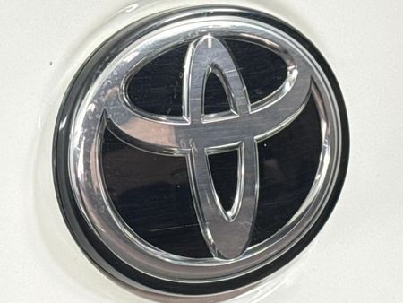 2023-Toyota-Corolla-Cross-18-GR-S_11