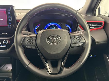 2023-Toyota-Corolla-Cross-18-GR-S_12