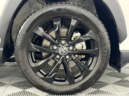 2023-Toyota-Corolla-Cross-18-GR-S_5