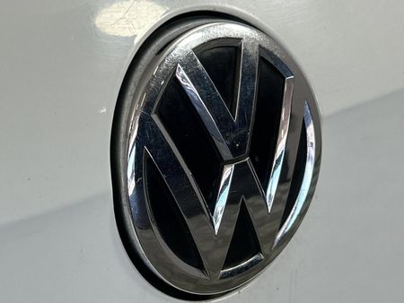 2014-Volkswagen-Golf-VII-14-TSI-Comfortline_11