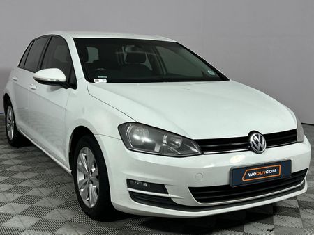 2014-Volkswagen-Golf-VII-14-TSI-Comfortline_16