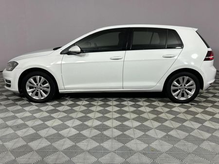 2014-Volkswagen-Golf-VII-14-TSI-Comfortline_19