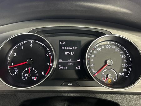 2014-Volkswagen-Golf-VII-14-TSI-Comfortline_2