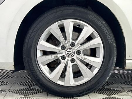 2014-Volkswagen-Golf-VII-14-TSI-Comfortline_4