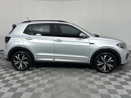 2020-Volkswagen-T-Cross-10-TSI-Highline-Auto_15
