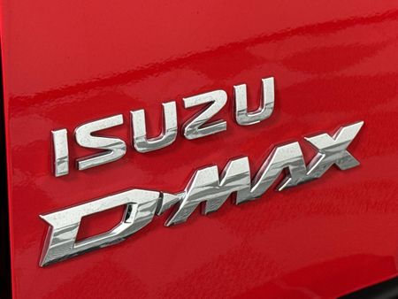2022-Isuzu-D-Max-19-DDI-HR-LS-Auto-Double-Cab_11