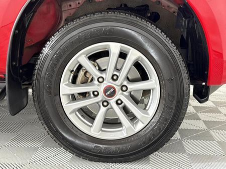 2022-Isuzu-D-Max-19-DDI-HR-LS-Auto-Double-Cab_5