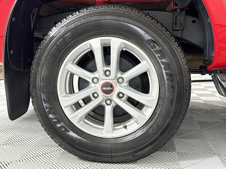 2022-Isuzu-D-Max-19-DDI-HR-LS-Auto-Double-Cab_7