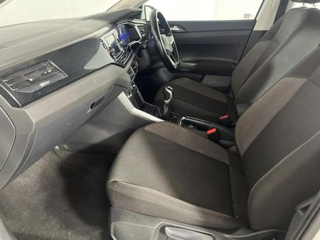 2022-Volkswagen-Polo-10-TSI-Life_8