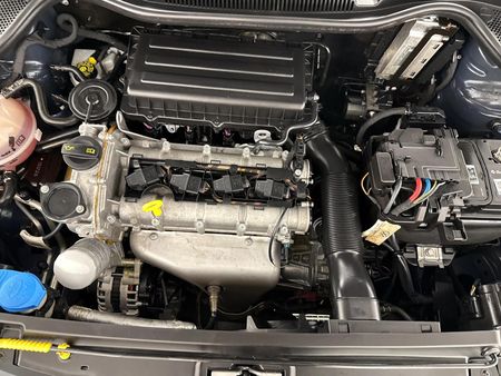 2024-Volkswagen-Polo-Vivo-16-Life_10