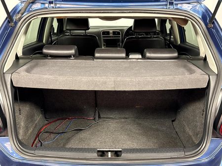 2015-Volkswagen-Polo-12-TSI-Highline-81kW_14