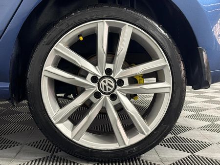 2015-Volkswagen-Polo-12-TSI-Highline-81kW_6