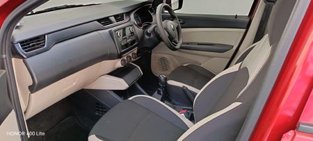 2023-Renault-Triber-10-Expression_9