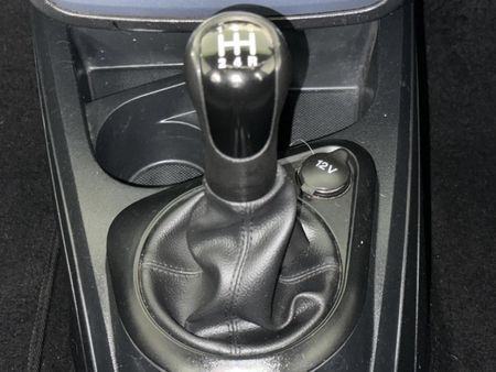 2015-Ford-Figo-14-TDCi-Ambiente_10