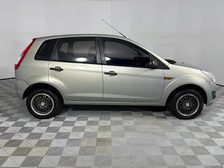 2015-Ford-Figo-14-TDCi-Ambiente_16