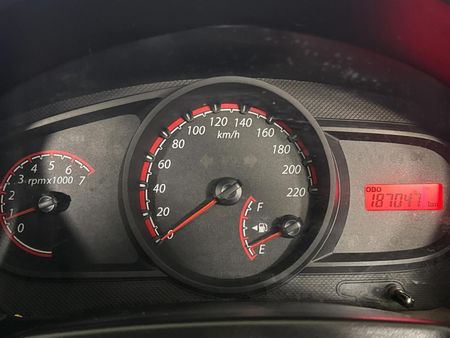 2015-Ford-Figo-14-TDCi-Ambiente_2