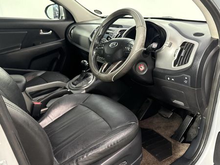 2015-Kia-Sportage-20-CRDi-Auto_9