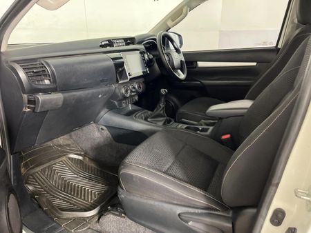 2023-Toyota-Hilux-24-GD-6-Raised-Body-Raider-Extended-Cab_6