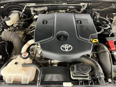 2023-Toyota-Hilux-24-GD-6-Raised-Body-Raider-Extended-Cab_8