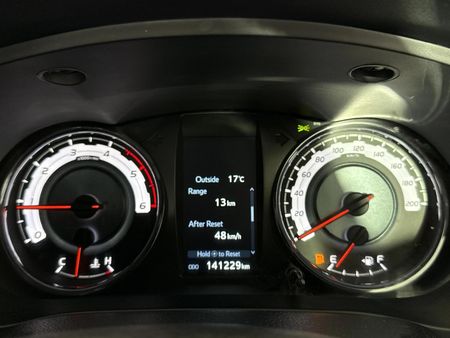 2019-Toyota-Hilux-28-GD-6-Raised-Body-Raider-Double-Cab_2