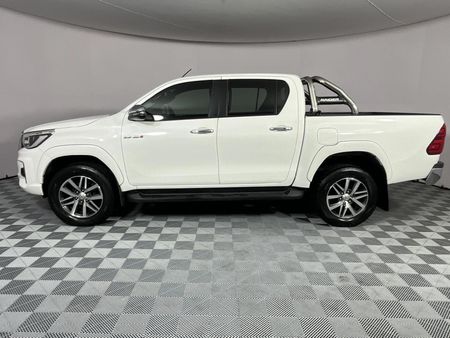 2019-Toyota-Hilux-28-GD-6-Raised-Body-Auto-Raider-Double-Cab_17