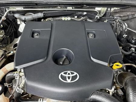 2024-Toyota-Hilux-24GD-6-4x4-Raider-X-Auto-Double-Cab_14