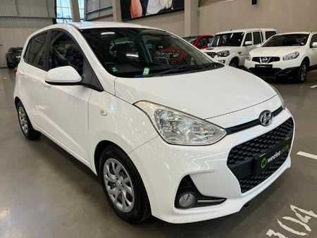 2020-Hyundai-Grand-i10-10-Motion_0