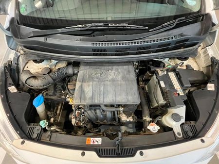 2020-Hyundai-Grand-i10-10-Motion_12