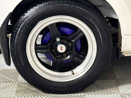 2013-Peugeot-107-Urban_6