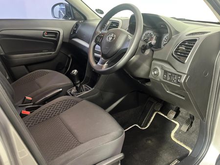 2021-Toyota-Urban-Cruiser-15-Xs_7