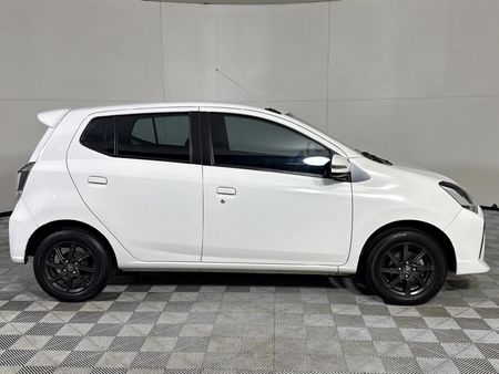 2021-Toyota-Agya-10-Auto_16