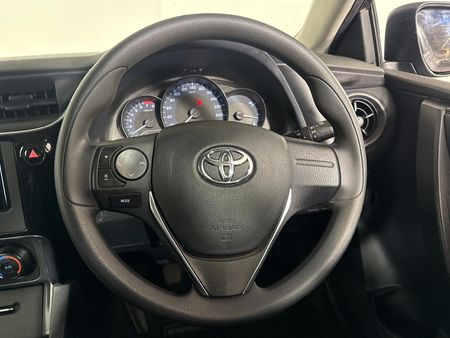2024-Toyota-Corolla-Quest-18-Plus_10